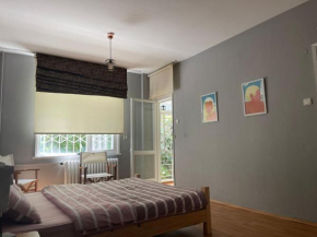 Gigi’s Spacious flat